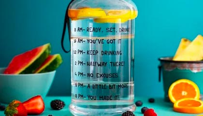 德甲亮点，RB莱比锡4-3逆转美因茨，赛季末激战高潮迭起