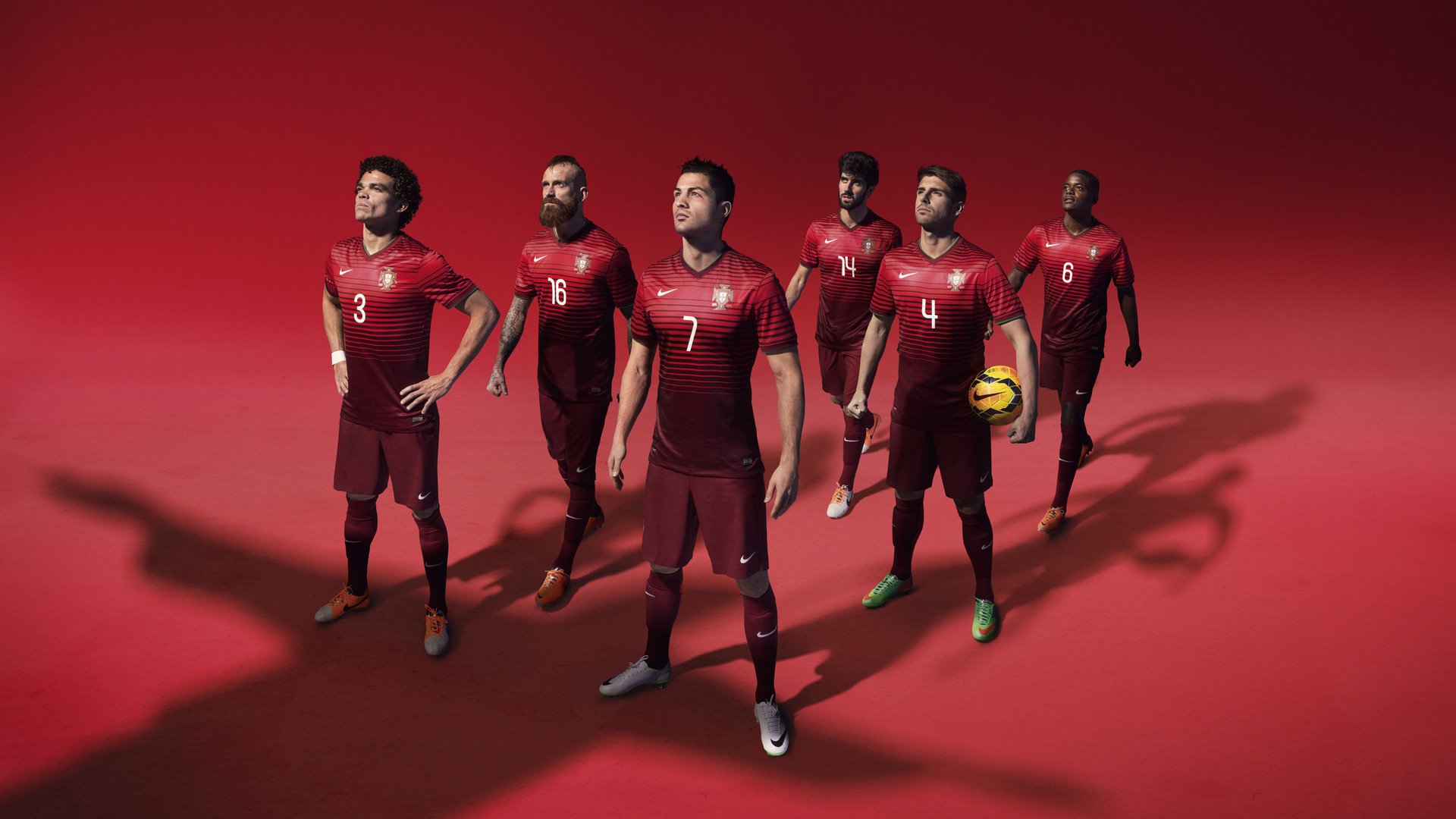 葡萄牙骑手吉尔贝托·费利佩在2024年全国工作马术锦标赛中获得大师组冠军，表现出色。